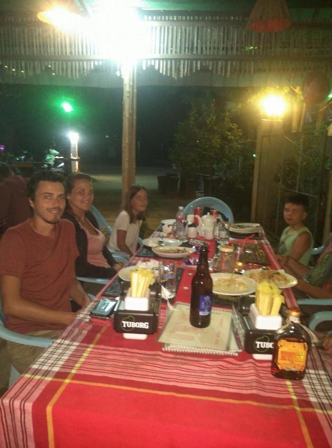 My Family Hostel Nyaung-U Екстериор снимка